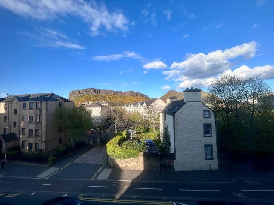 Edinburghs Arthurs Seat View Exterior photo